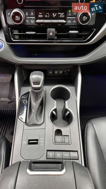 Внедорожник / Кроссовер Toyota Highlander 2021 в Киеве фото 25 Внедорожник / Кроссовер Toyota Highlander 2021 в Киеве