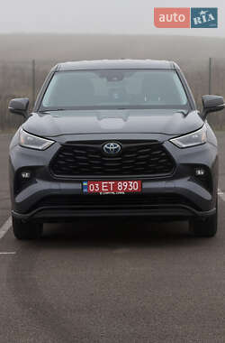 Позашляховик / Кросовер Toyota Highlander 2021 в Рівному