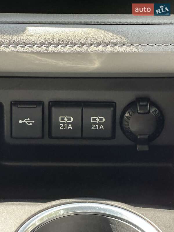 Позашляховик / Кросовер Toyota Highlander 2020 в Білогородці