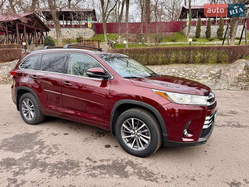 Внедорожник / Кроссовер Toyota Highlander 2018 в Кропивницком фото 9 Внедорожник / Кроссовер Toyota Highlander 2018 в Кропивницком