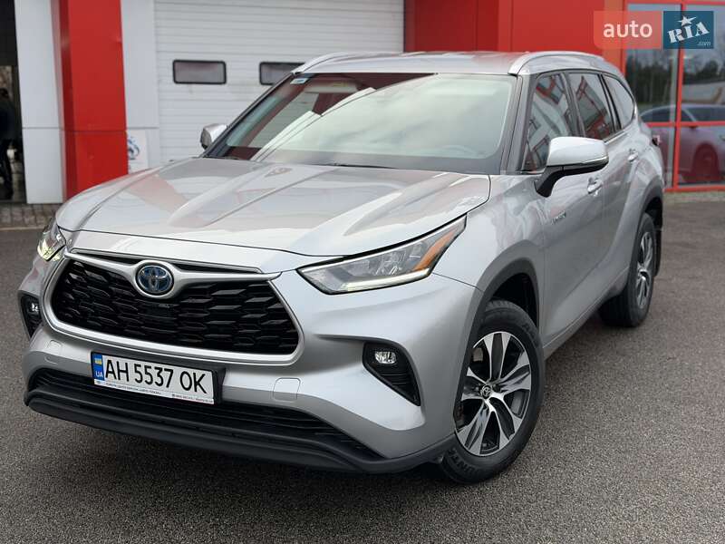 Позашляховик / Кросовер Toyota Highlander 2021 в Дніпрі