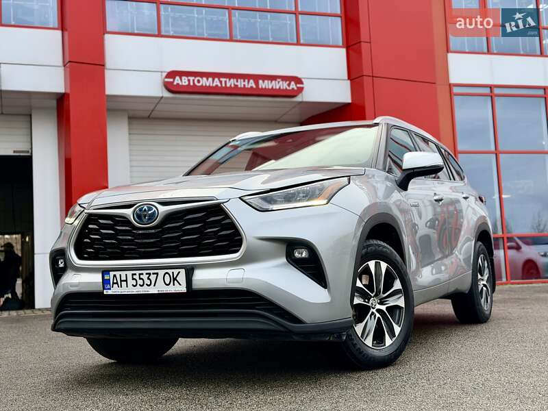 Позашляховик / Кросовер Toyota Highlander 2021 в Дніпрі
