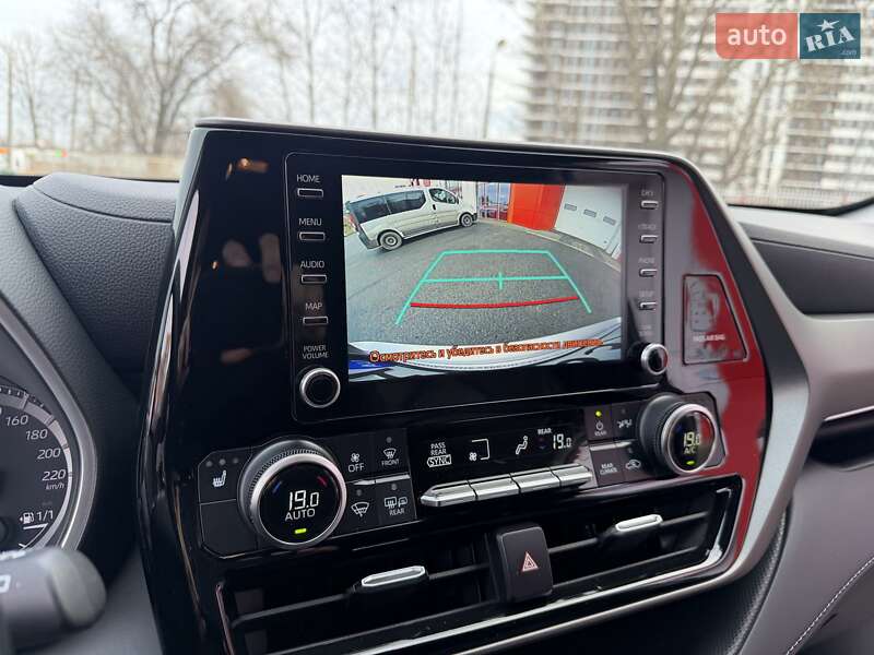 Позашляховик / Кросовер Toyota Highlander 2021 в Дніпрі