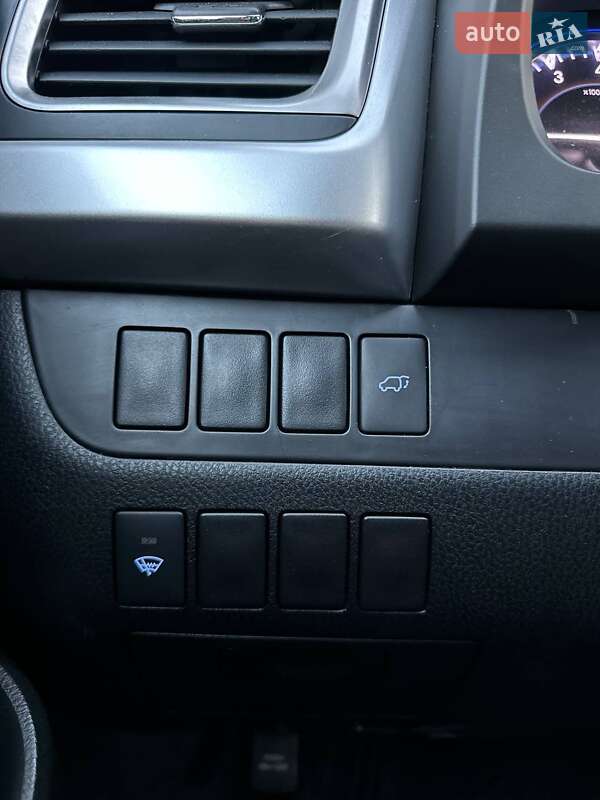 Позашляховик / Кросовер Toyota Highlander 2014 в Харкові фото 8 Позашляховик / Кросовер Toyota Highlander 2014 в Харкові