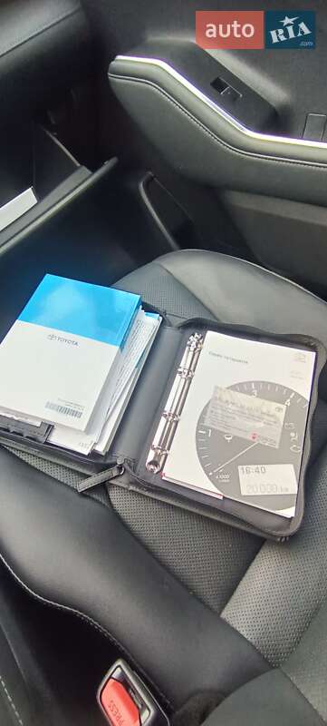 Внедорожник / Кроссовер Toyota Highlander 2021 в Киеве