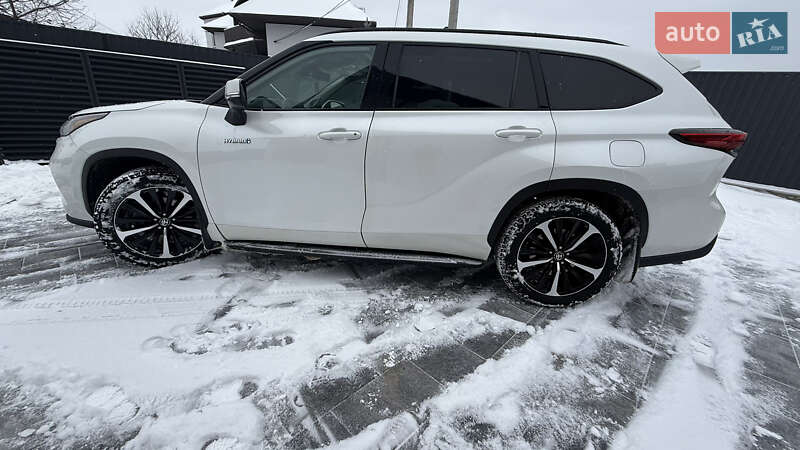 Внедорожник / Кроссовер Toyota Highlander 2021 в Тернополе фото 27 Внедорожник / Кроссовер Toyota Highlander 2021 в Тернополе