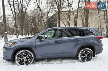 Внедорожник / Кроссовер Toyota Highlander 2018 в Киеве