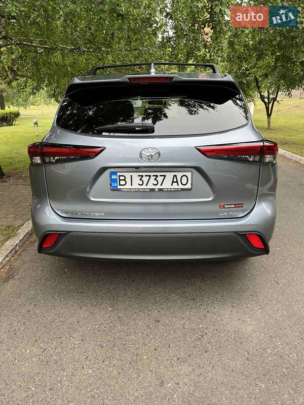 Внедорожник / Кроссовер Toyota Highlander 2020 в Шишаки