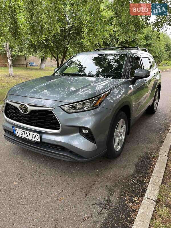 Внедорожник / Кроссовер Toyota Highlander 2020 в Шишаки
