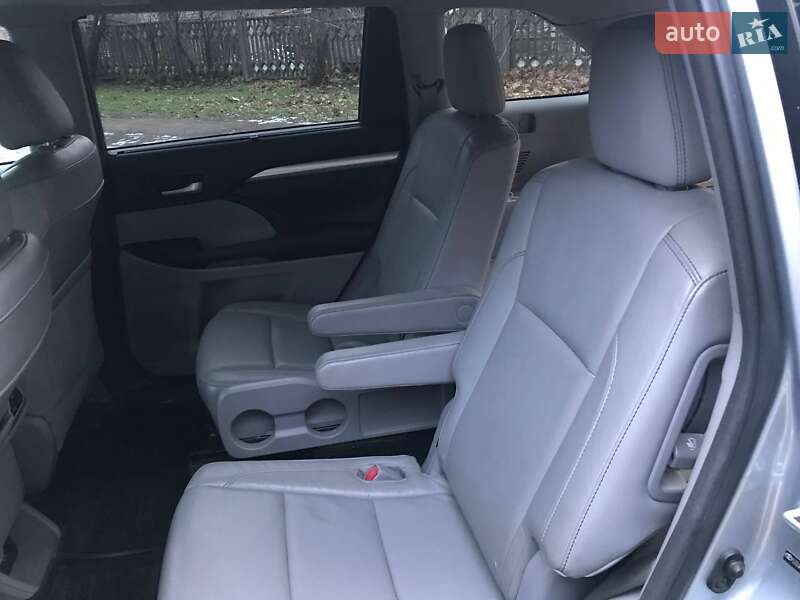 Внедорожник / Кроссовер Toyota Highlander 2014 в Николаеве