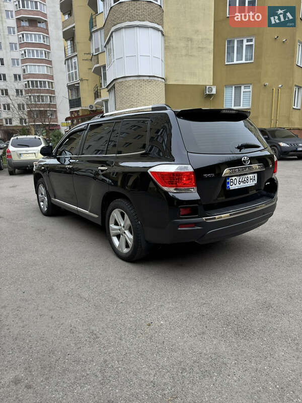 Внедорожник / Кроссовер Toyota Highlander 2013 в Тернополе