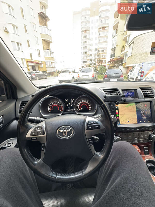 Внедорожник / Кроссовер Toyota Highlander 2013 в Тернополе