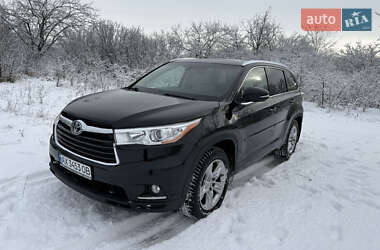 Внедорожник / Кроссовер Toyota Highlander 2015 в Харькове
