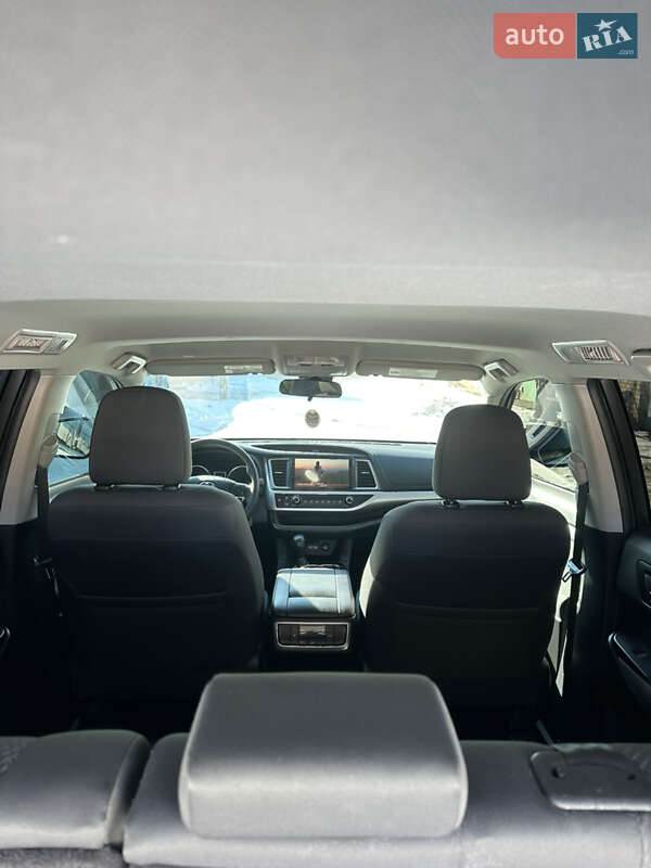 Внедорожник / Кроссовер Toyota Highlander 2019 в Харькове фото 18 Внедорожник / Кроссовер Toyota Highlander 2019 в Харькове