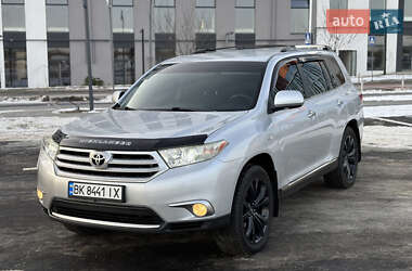 Внедорожник / Кроссовер Toyota Highlander 2011 в Ровно