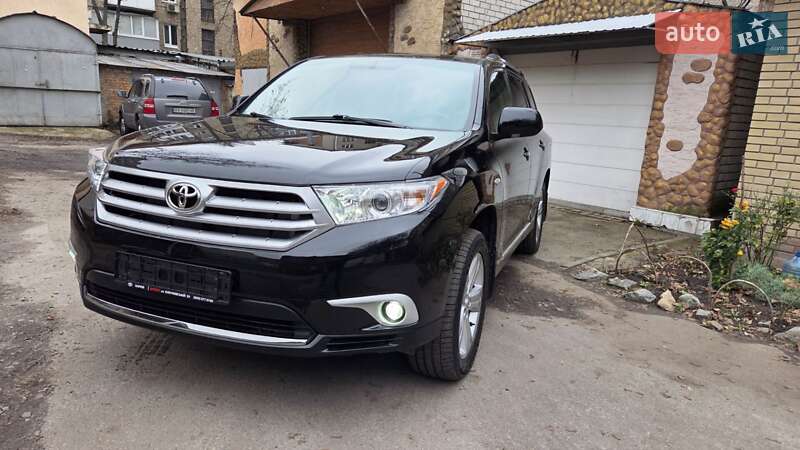 Внедорожник / Кроссовер Toyota Highlander 2013 в Харькове