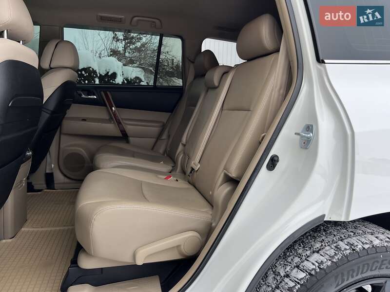 Внедорожник / Кроссовер Toyota Highlander 2013 в Львове фото 12 Внедорожник / Кроссовер Toyota Highlander 2013 в Львове