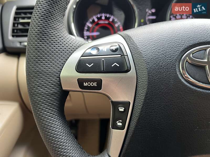 Внедорожник / Кроссовер Toyota Highlander 2013 в Львове фото 19 Внедорожник / Кроссовер Toyota Highlander 2013 в Львове