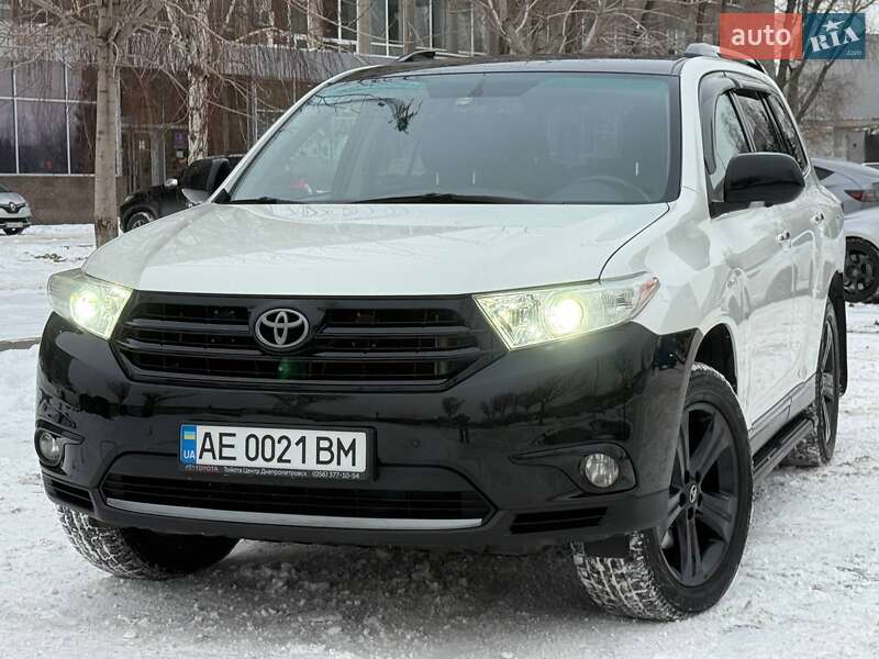 Toyota Highlander 2011