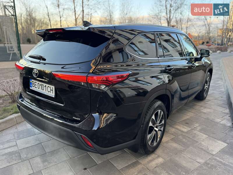 Внедорожник / Кроссовер Toyota Highlander 2020 в Тернополе