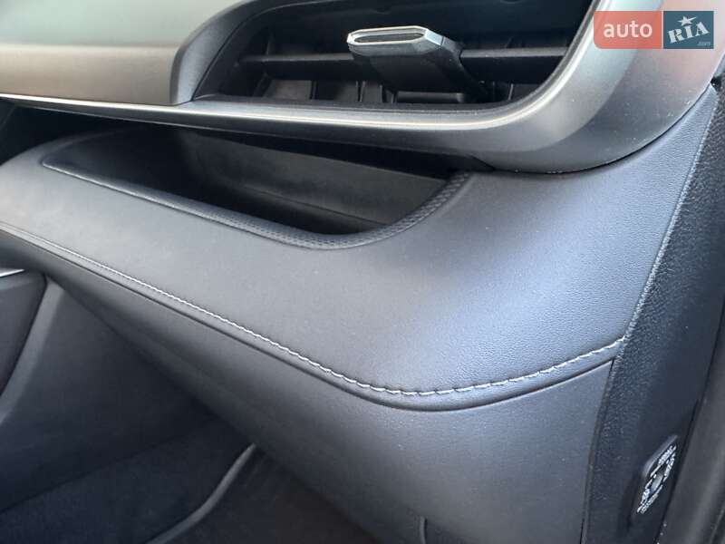 Внедорожник / Кроссовер Toyota Highlander 2020 в Тернополе