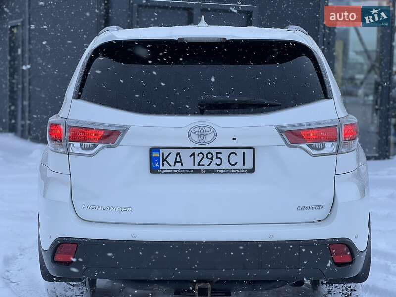 Внедорожник / Кроссовер Toyota Highlander 2015 в Днепре