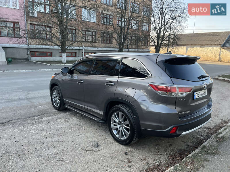 Внедорожник / Кроссовер Toyota Highlander 2016 в Первомайске фото 5 Внедорожник / Кроссовер Toyota Highlander 2016 в Первомайске