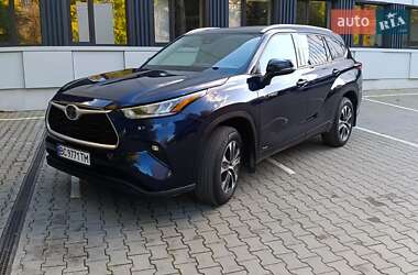Внедорожник / Кроссовер Toyota Highlander 2021 в Хмельницком