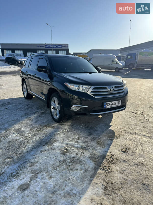 Внедорожник / Кроссовер Toyota Highlander 2013 в Тернополе