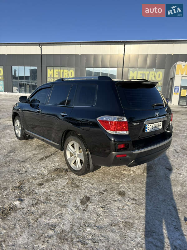 Внедорожник / Кроссовер Toyota Highlander 2013 в Тернополе