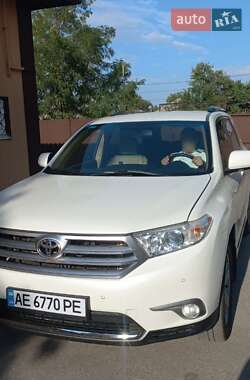 Внедорожник / Кроссовер Toyota Highlander 2011 в Днепре