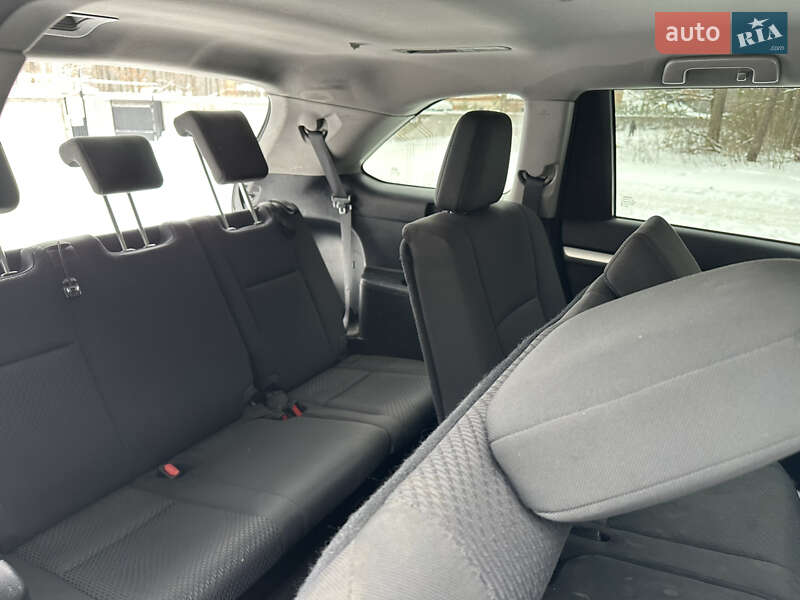 Внедорожник / Кроссовер Toyota Highlander 2016 в Житомире