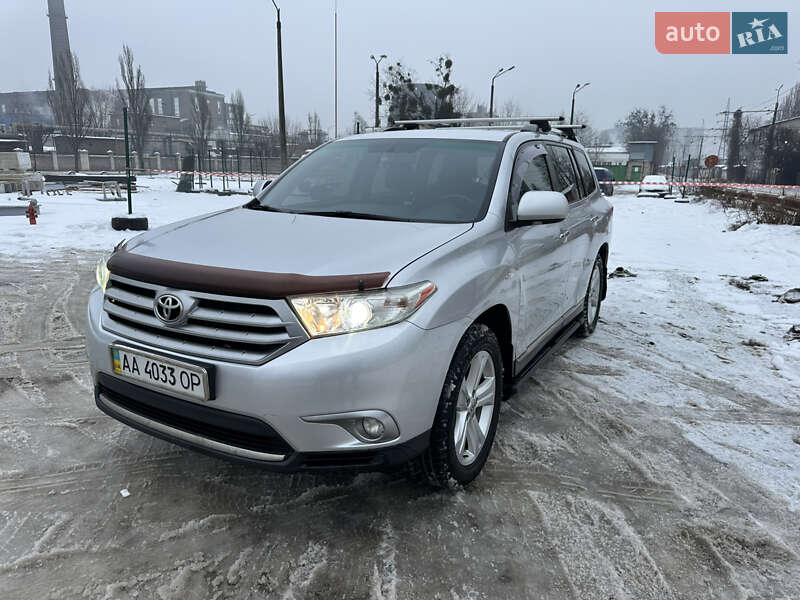 Toyota Highlander 2011