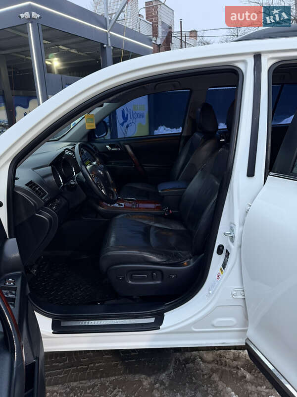 Внедорожник / Кроссовер Toyota Highlander 2011 в Тернополе фото 26 Внедорожник / Кроссовер Toyota Highlander 2011 в Тернополе