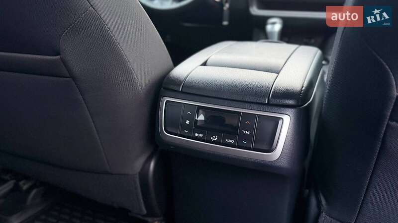 Внедорожник / Кроссовер Toyota Highlander 2014 в Одессе