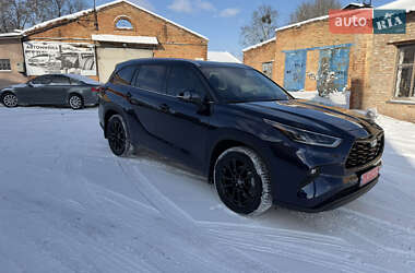 Внедорожник / Кроссовер Toyota Highlander 2024 в Ромнах