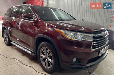 Позашляховик / Кросовер Toyota Highlander 2014 в Первомайську