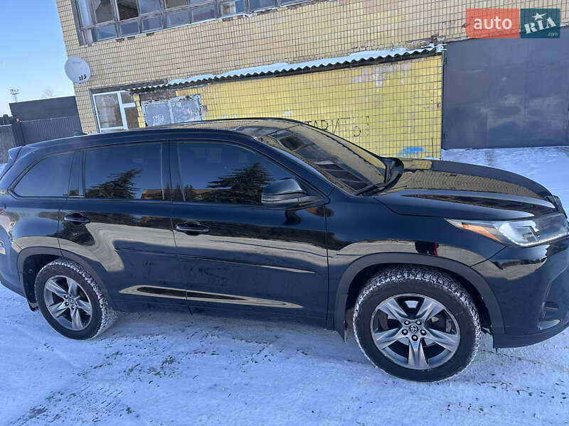 Внедорожник / Кроссовер Toyota Highlander 2019 в Харькове