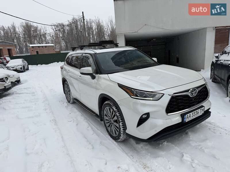 Внедорожник / Кроссовер Toyota Highlander 2020 в Киеве