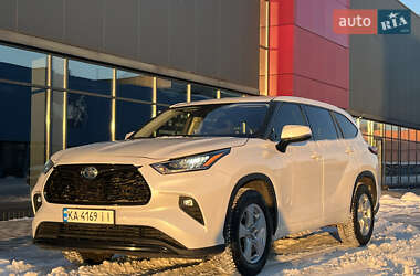 Позашляховик / Кросовер Toyota Highlander 2020 в Києві