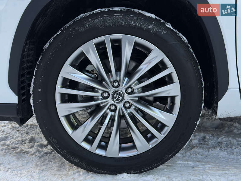 Внедорожник / Кроссовер Toyota Highlander 2024 в Киеве