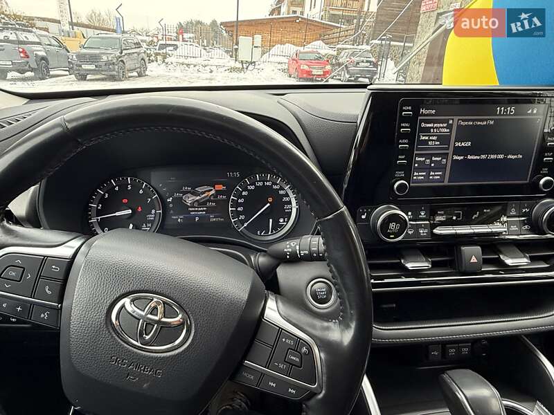 Внедорожник / Кроссовер Toyota Highlander 2020 в Киеве
