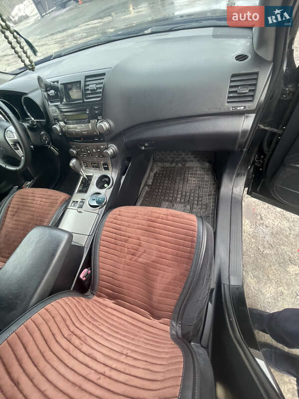 Внедорожник / Кроссовер Toyota Highlander 2011 в Киеве фото 19 Внедорожник / Кроссовер Toyota Highlander 2011 в Киеве