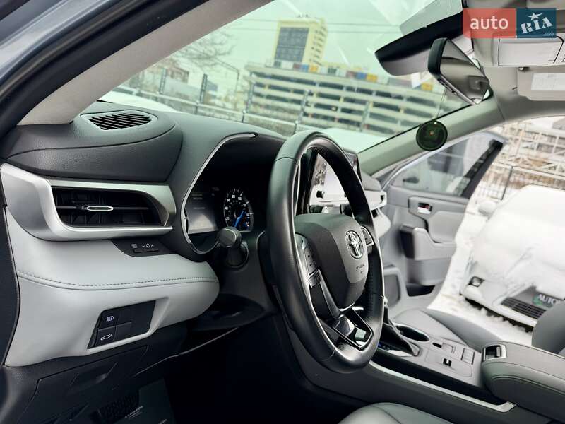 Позашляховик / Кросовер Toyota Highlander 2021 в Києві фото 32 Позашляховик / Кросовер Toyota Highlander 2021 в Києві