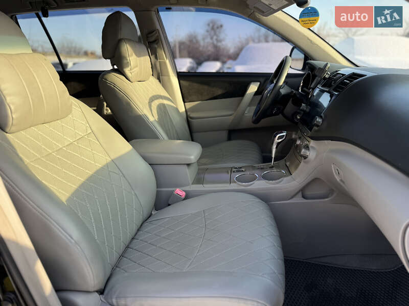 Внедорожник / Кроссовер Toyota Highlander 2008 в Киеве фото 15 Внедорожник / Кроссовер Toyota Highlander 2008 в Киеве