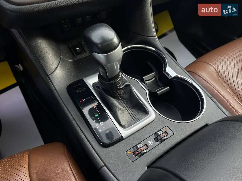 Внедорожник / Кроссовер Toyota Highlander 2018 в Ивано-Франковске фото 16 Внедорожник / Кроссовер Toyota Highlander 2018 в Ивано-Франковске