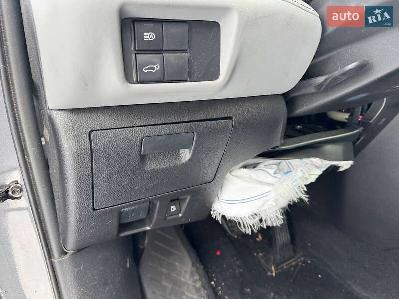 Позашляховик / Кросовер Toyota Highlander 2020 в Львові