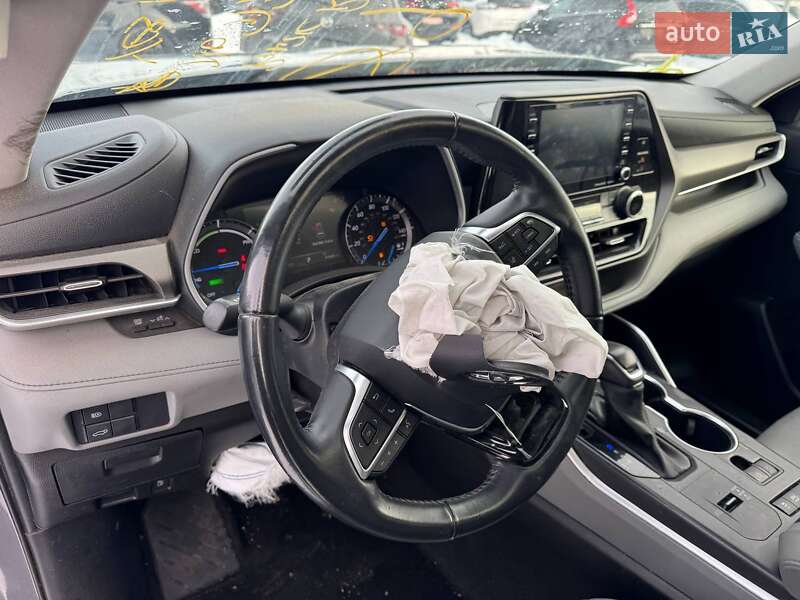 Позашляховик / Кросовер Toyota Highlander 2020 в Львові