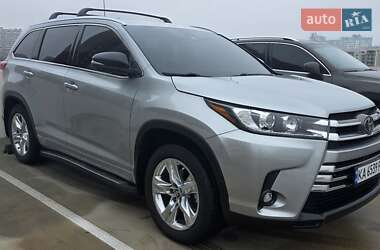 Внедорожник / Кроссовер Toyota Highlander 2019 в Киеве