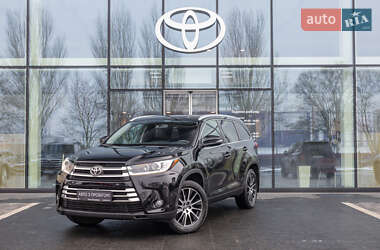Позашляховик / Кросовер Toyota Highlander 2019 в Дніпрі